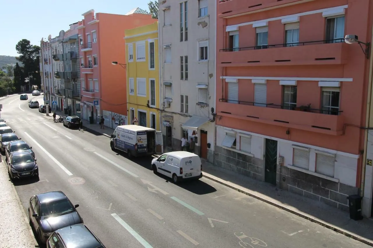 Appartement Sete Rios, Near Zoo Lisboa/ Free Wifi  Lisboa